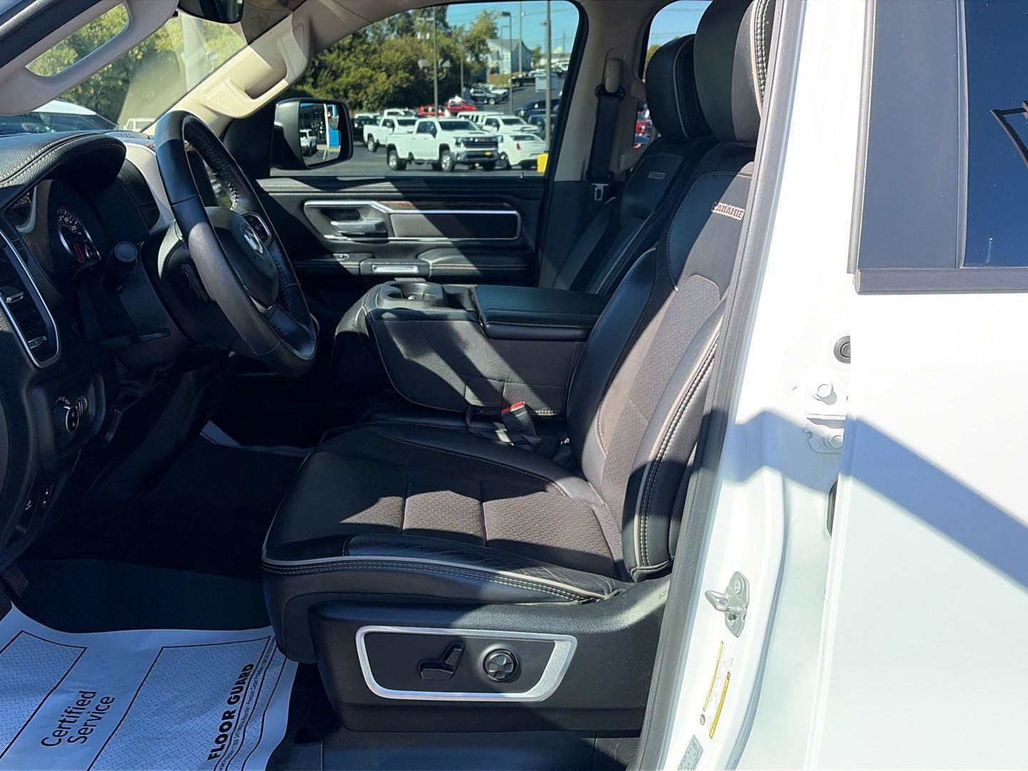 Used 2020 RAM 1500 Laramie AWD/4WD image 11
