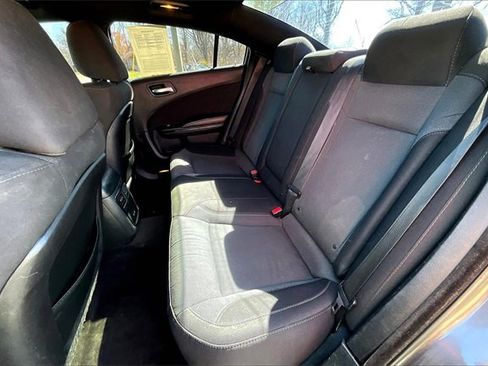 Used 2018 Dodge Charger R/T w/ Blacktop Package image 20