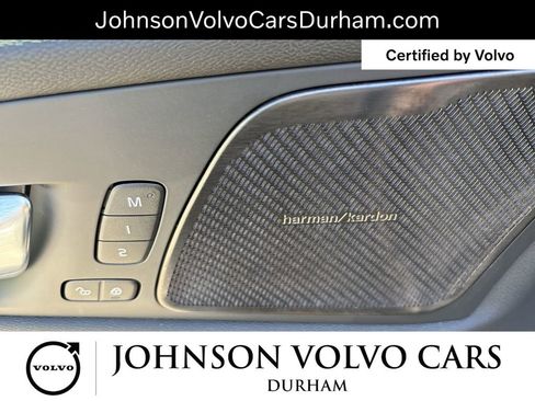 Certified 2025 Volvo XC60 T8 Ultra AWD/4WD image 16
