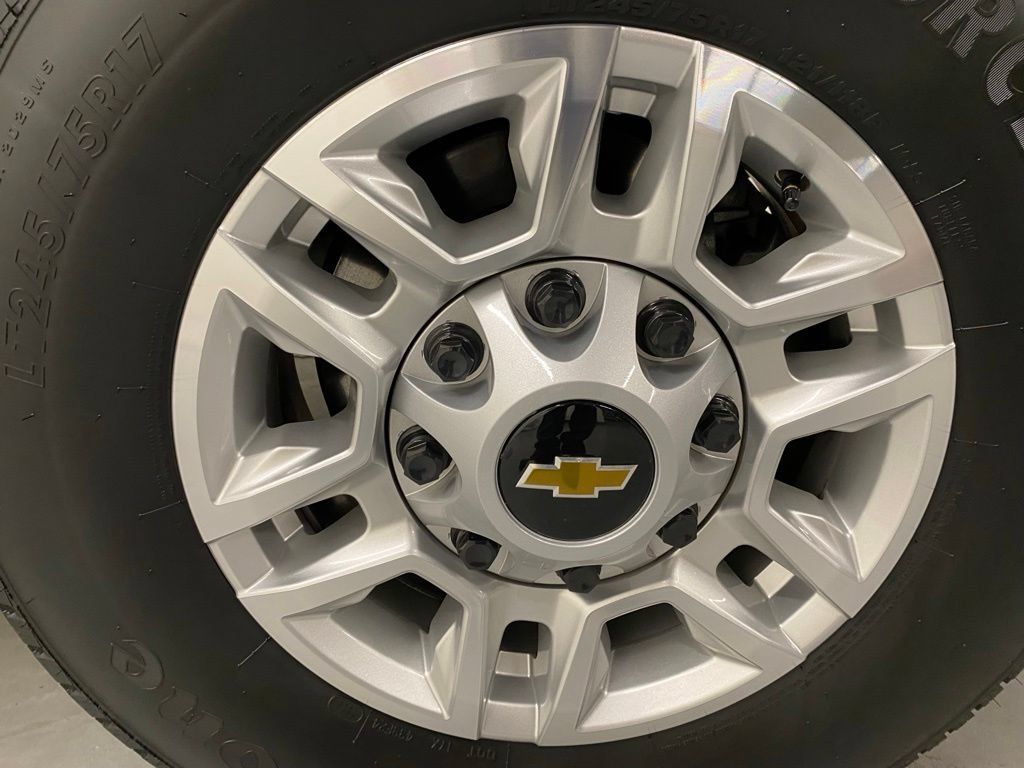Used 2026 Chevrolet Silverado 2500 LT AWD/4WD image 26