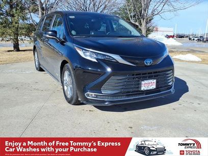 Certified 2021 Toyota Sienna Limited