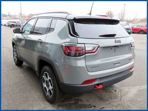 Used 2022 Jeep Compass Trailhawk w/ Trailhawk Elite Group AWD/4WD image 5