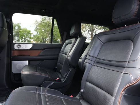 Used 2022 Lincoln Navigator Black Label AWD/4WD image 22