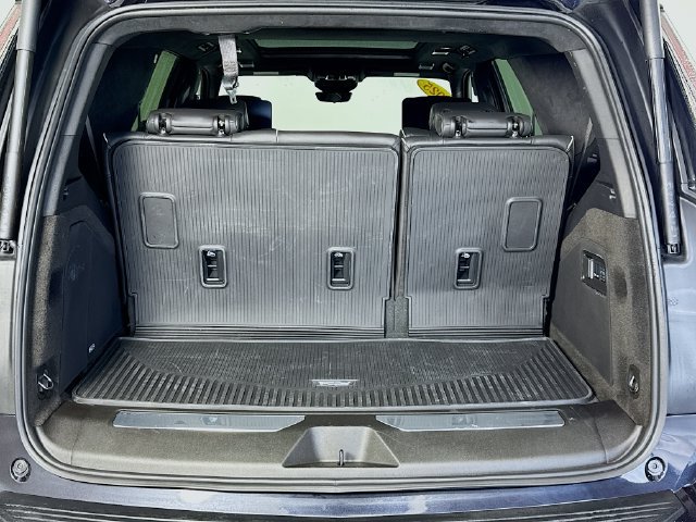 Used 2025 Cadillac Escalade Sport Platinum w/ LPO, Floor Liner Package AWD/4WD image 29