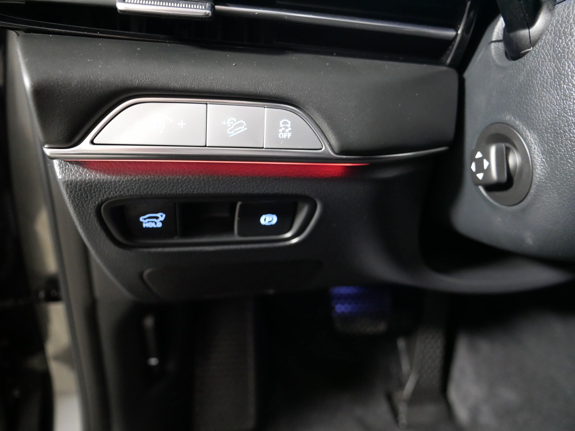 Certified 2025 Genesis GV80 3.5T Prestige AWD/4WD image 26