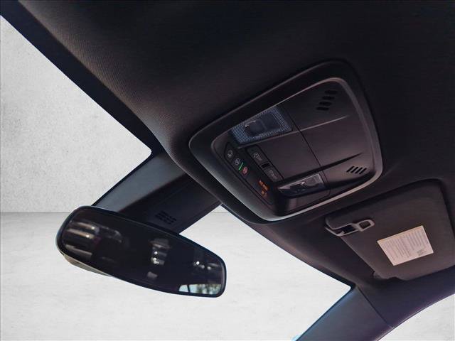 Used 2023 Chevrolet Traverse LT FWD image 21