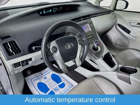 Used 2014 Toyota Prius Three image 10