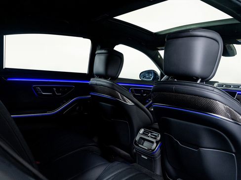 Used 2025 Mercedes-Benz S 63 AMG S w/ AMG Night Package image 59