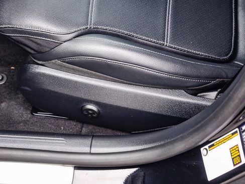 Used 2023 Mercedes-Benz C 300 Sedan image 24