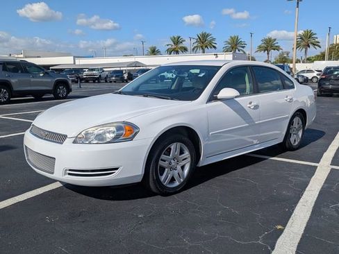 Used 2016 Chevrolet Impala LT FWD image 3