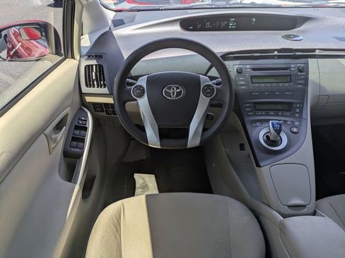 Used 2010 Toyota Prius Two FWD image 15