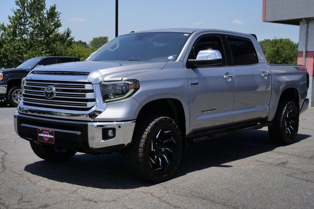 Used 2019 Toyota Tundra Limited w/ Limited Premium Package AWD/4WD image 6