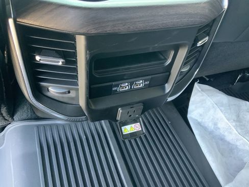 New 2026 RAM 2500 Laramie w/ Night Edition AWD/4WD image 22