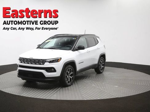 Used 2025 Jeep Compass Limited AWD/4WD image 54