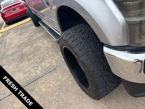 Used 2021 Ford F350 XLT w/ XLT Premium Package AWD/4WD image 7