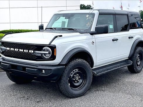 New 2026 Ford Bronco Outer Banks AWD/4WD image 2