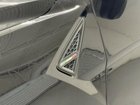 Used 2021 Lamborghini Urus image 10