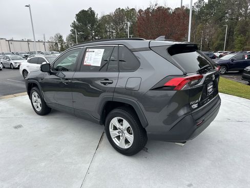 Used 2019 Toyota RAV4 XLE image 8