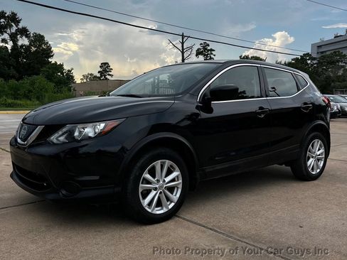 Used 2018 Nissan Rogue Sport S w/ S Appearance Package AWD/4WD image 12