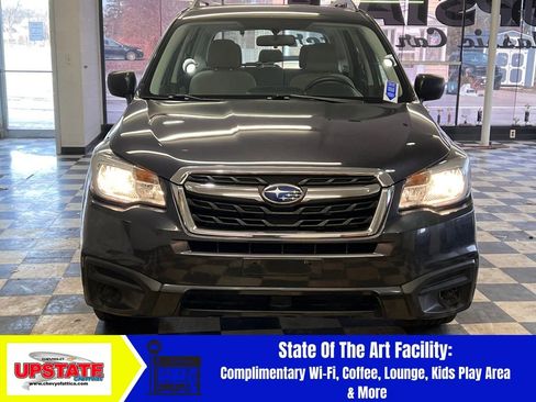 Used 2018 Subaru Forester 2.5i w/ Alloy Wheel Package image 3