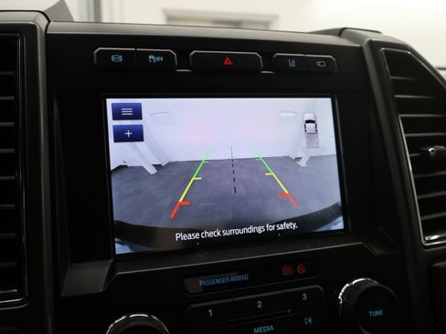 Used 2021 Ford F250 XLT w/ XLT Premium Package AWD/4WD image 18