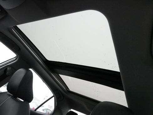 Certified 2022 Toyota Camry XSE image 33