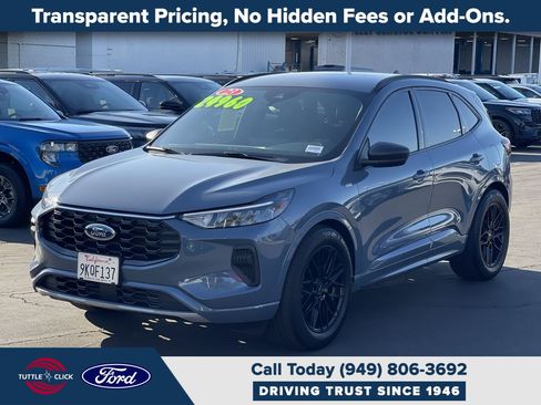 Certified 2023 Ford Escape ST-Line w/ Tech Pack #1 FWD image 3