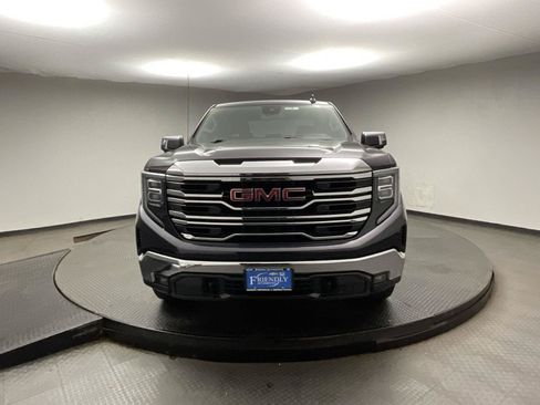 Used 2022 GMC Sierra 1500 SLT w/ SLT Premium Package AWD/4WD image 2