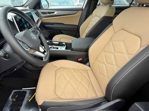 New 2026 Volkswagen Atlas Cross Sport SE image 10