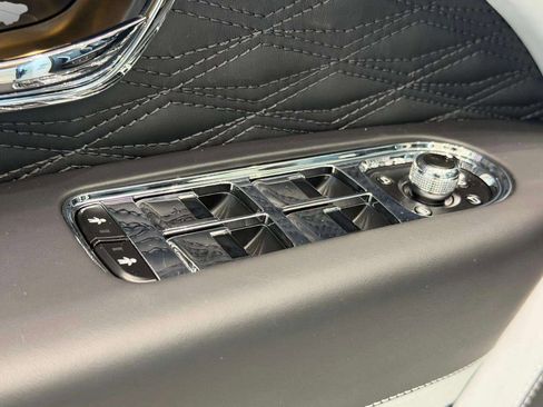 New 2026 Bentley Bentayga Speed AWD/4WD image 51