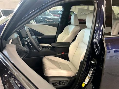 New 2026 Lexus TX 350 AWD image 9