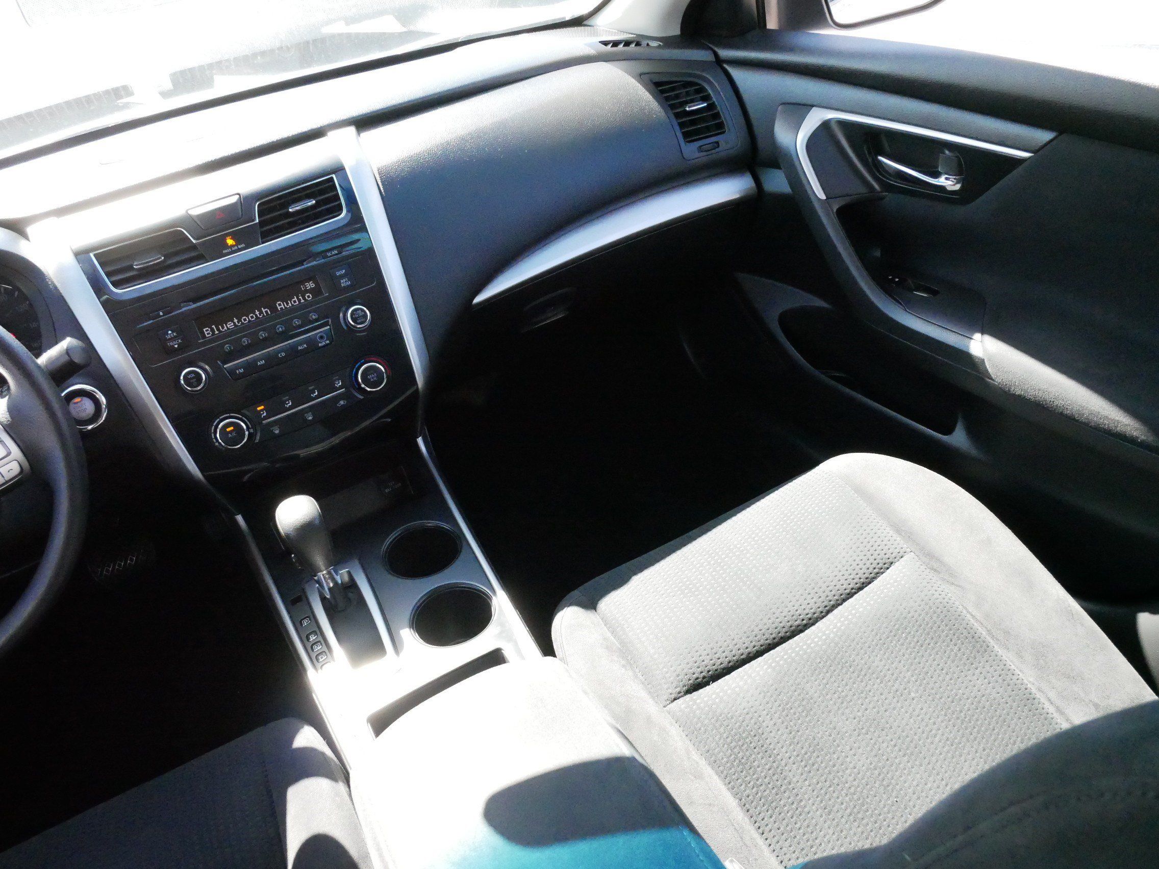 Used 2015 Nissan Altima 2.5 S FWD image 11