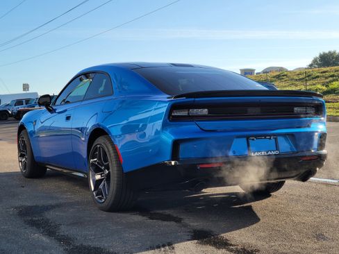 New 2026 Dodge Charger Daytona Scat Pack image 8