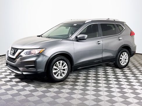 Used 2017 Nissan Rogue SV FWD image 4