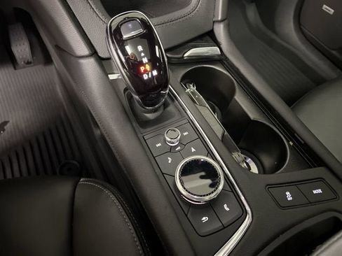 Certified 2023 Cadillac XT6 Premium Luxury AWD/4WD image 16