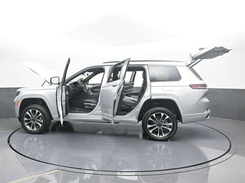 Used 2024 Jeep Grand Cherokee L Overland w/ Advanced Protech Group III image 85