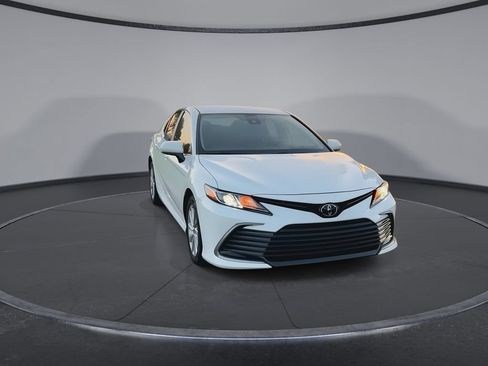 Used 2024 Toyota Camry LE FWD image 3