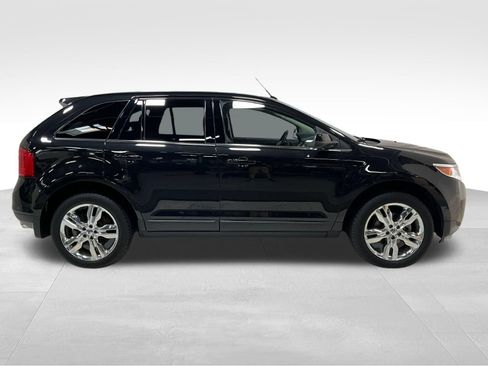 Used 2014 Ford Edge Limited w/ Equipment Group 301A AWD/4WD image 4