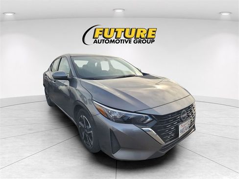 Certified 2024 Nissan Sentra SV image 1