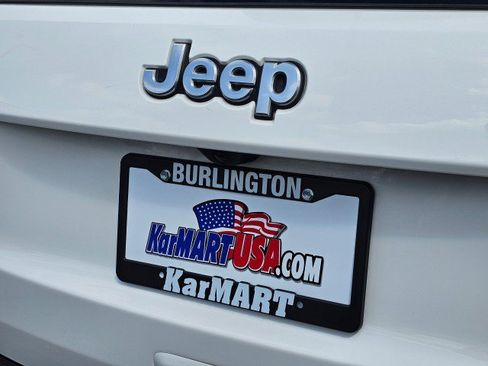 Used 2018 Jeep Grand Cherokee Summit AWD/4WD image 14