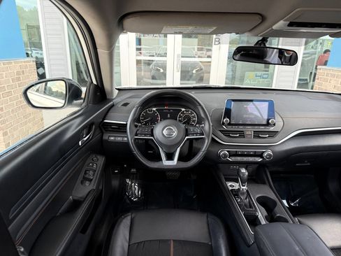 Used 2019 Nissan Altima 2.5 SR FWD image 25