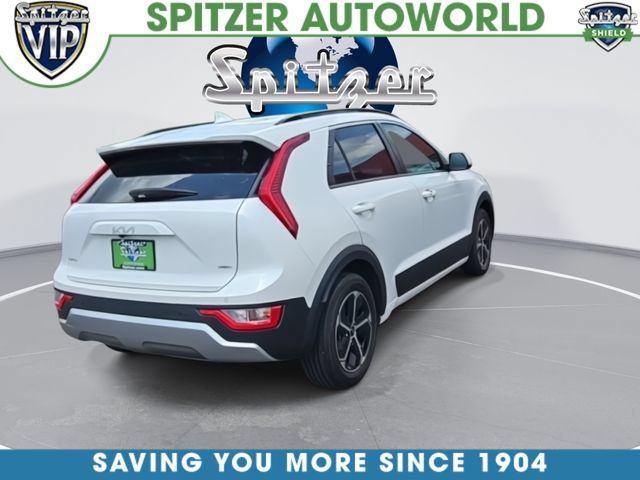 Used 2023 Kia Niro EX FWD image 7