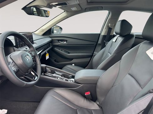 New 2025 Honda Accord EX-L image 9