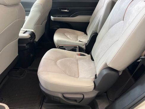 Certified 2024 Toyota Grand Highlander AWD Hybrid image 13