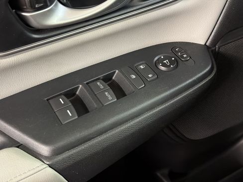 Used 2019 Honda CR-V EX-L image 13