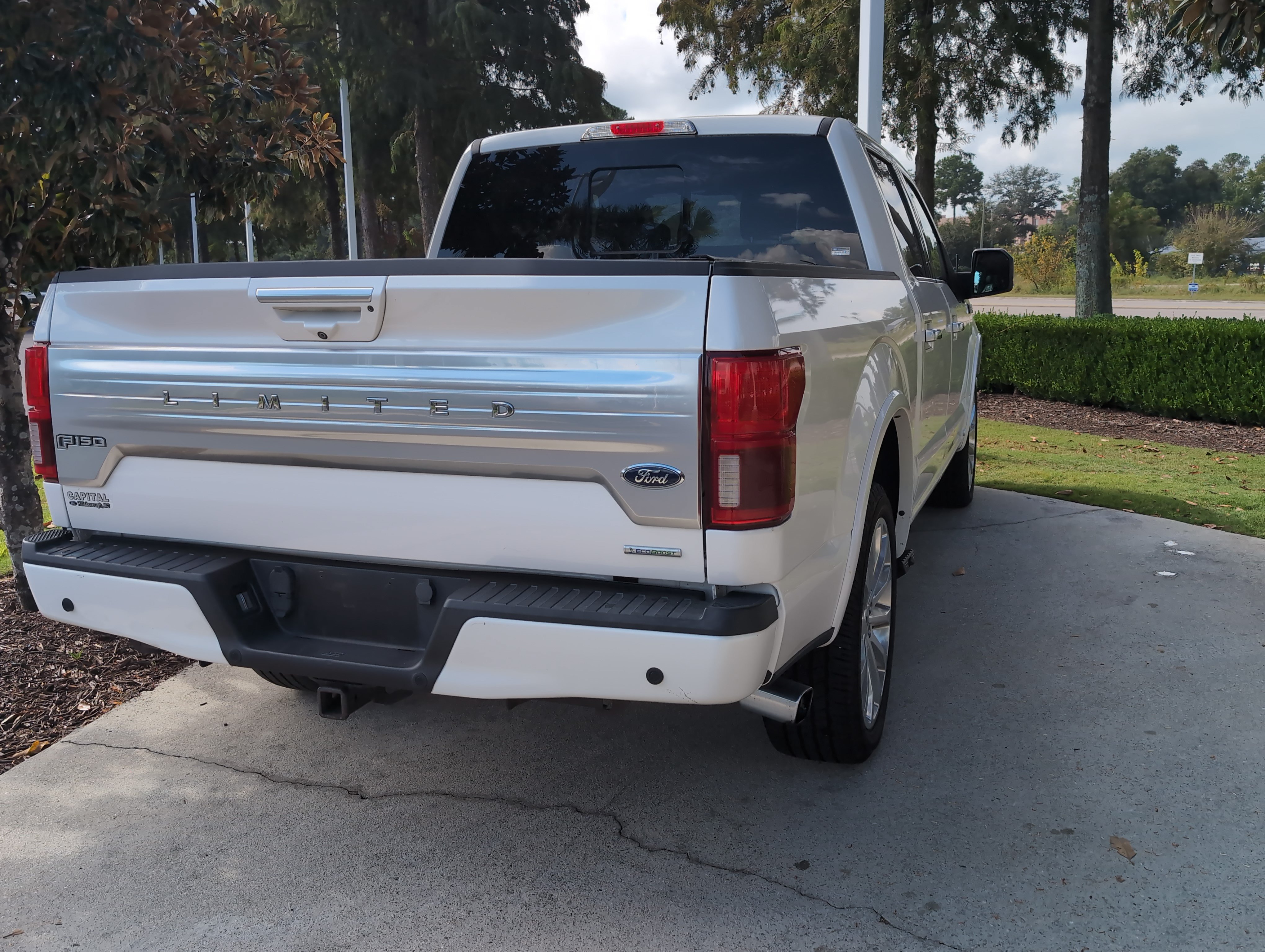 Used 2018 Ford F150 Limited w/ Trailer Tow Package AWD/4WD image 10