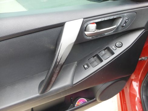 Used 2011 MAZDA MAZDA3 s Sport FWD image 27