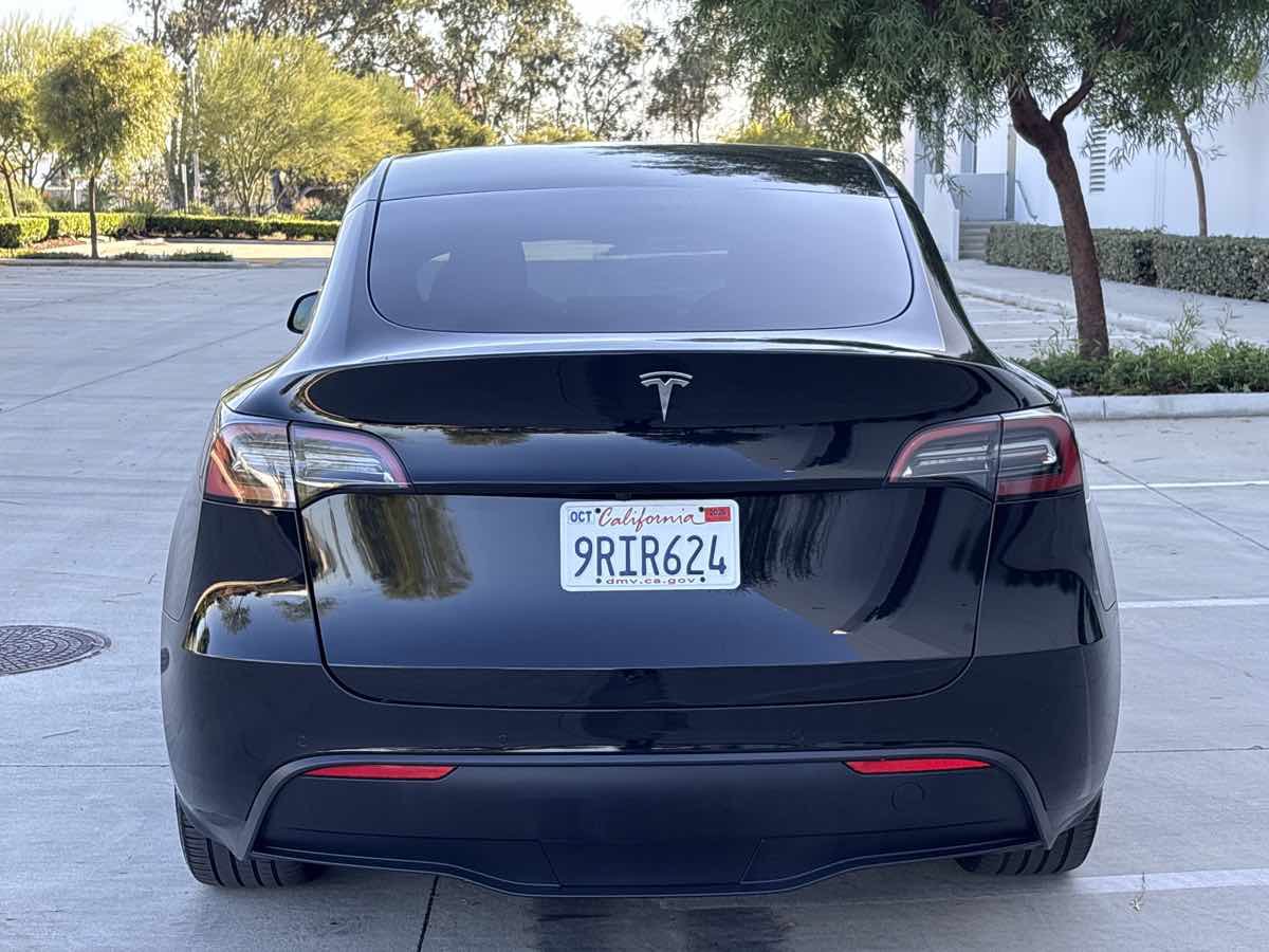 Used 2021 Tesla Model Y Long Range AWD/4WD image 4