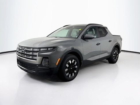 Used 2025 Hyundai Santa Cruz SEL FWD image 3