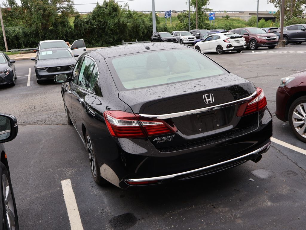 Used 2016 Honda Accord EX-L image 5
